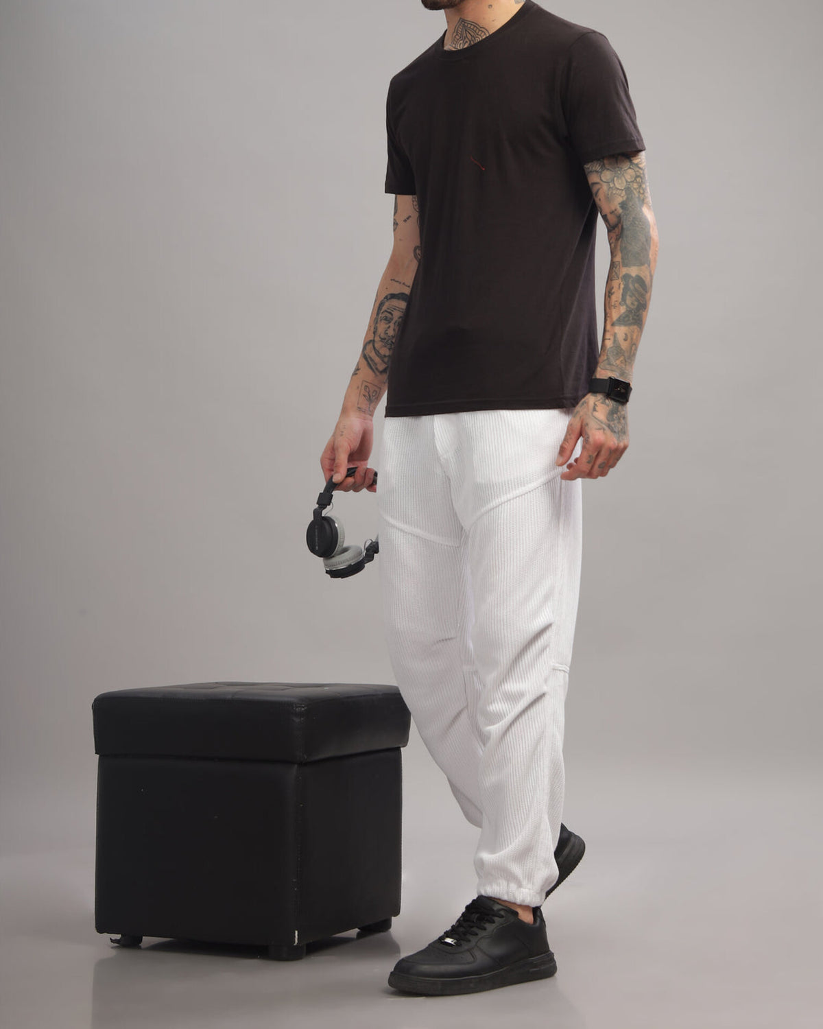 Knitted Cargo-white
