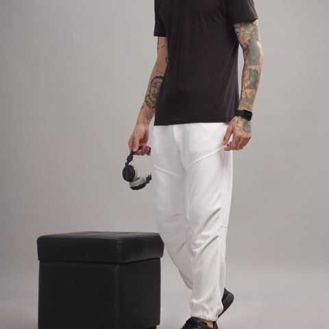 Knitted Cargo-white